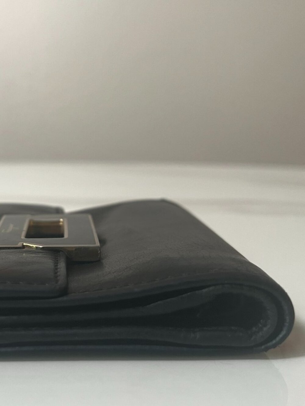 Salvatore Ferragamo Black Leather Gancini Clasp Trifold Wallet - Picture 5 of 11